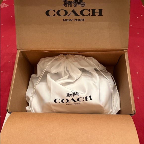 Coach Kisslock Frame Bag 16 in Rainbow (Candy) Crystal Signature Jacquard - Picture 5 of 16